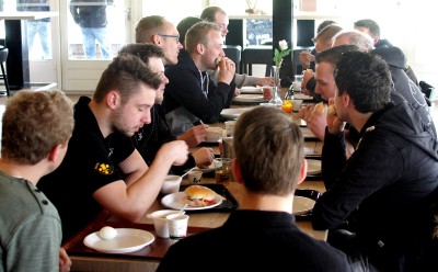 Alle elftallen thuis op 2e paasdag